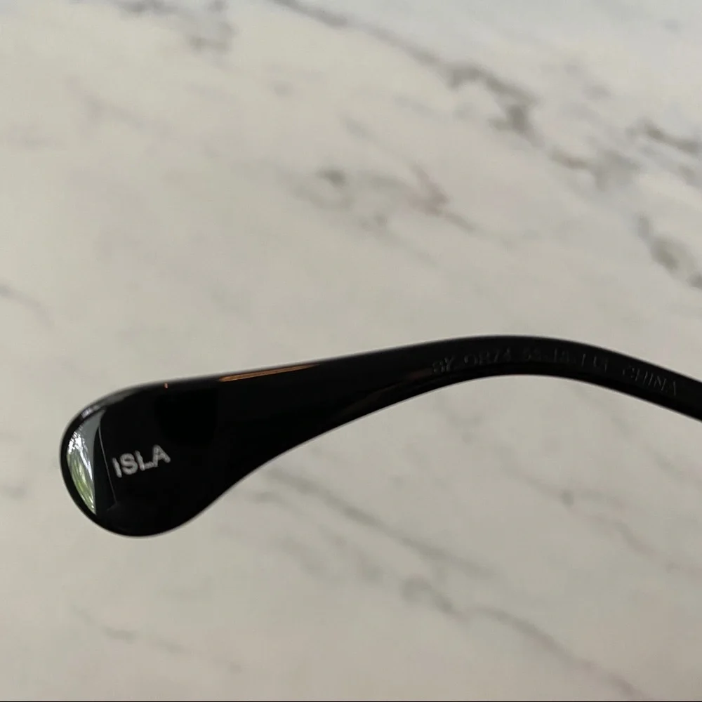 Diff Eyewear Isla Black Round Metal Sunglasses with Dark Gray Lenses